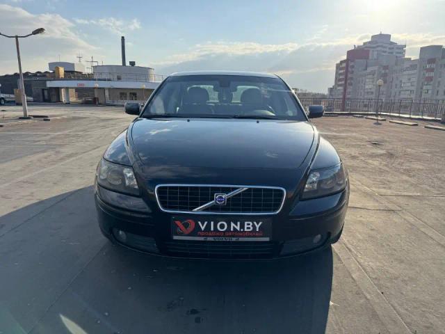 VOLVO S40