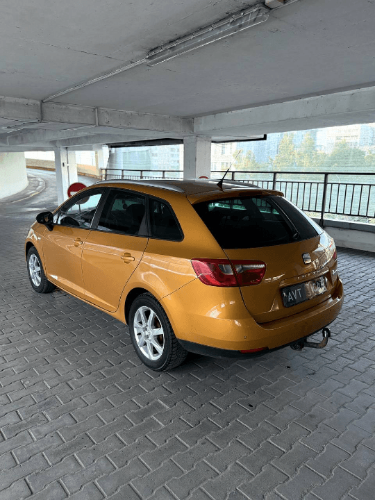 SEAT IBIZA