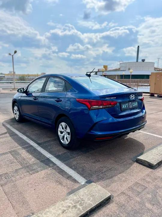 Hyundai accent