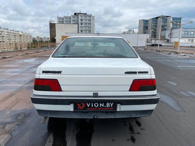 PEUGEOT 405