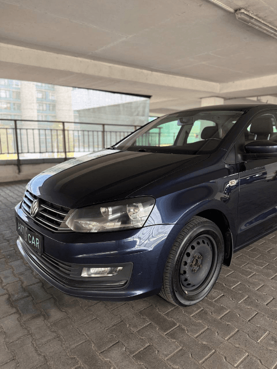 Volkswagen Polo Sedan 