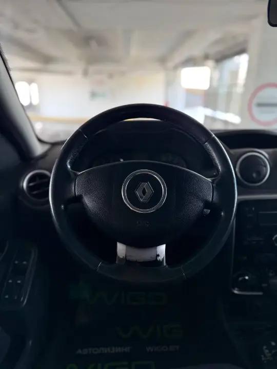 RENAULT Duster