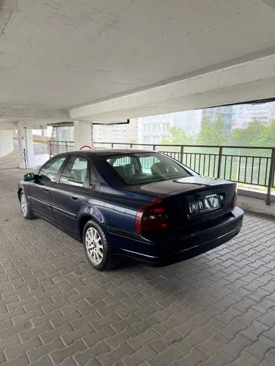 Volvo S80 