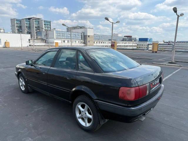 AUDI 80