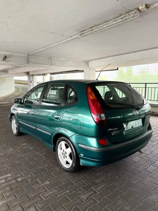 Nissan Almera Tino