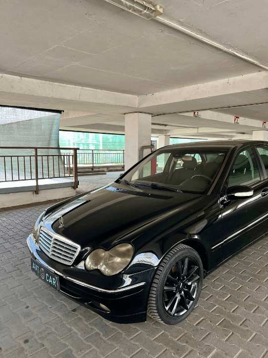 Mercedes-Benz C220