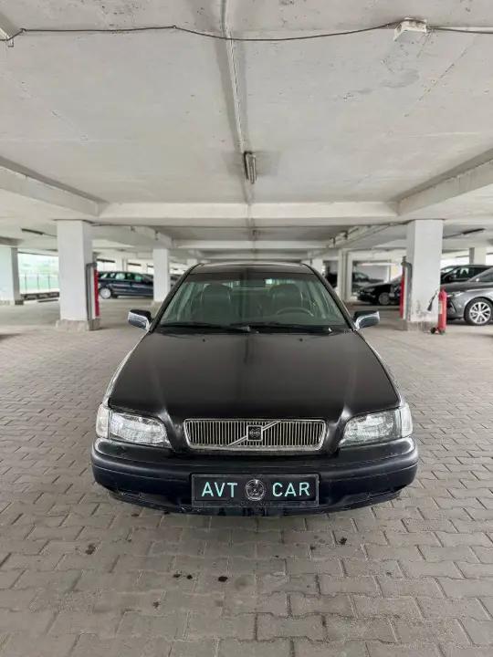 VOLVO S40