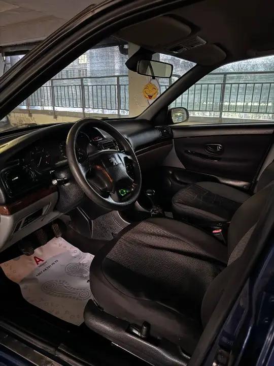 Peugeot 406