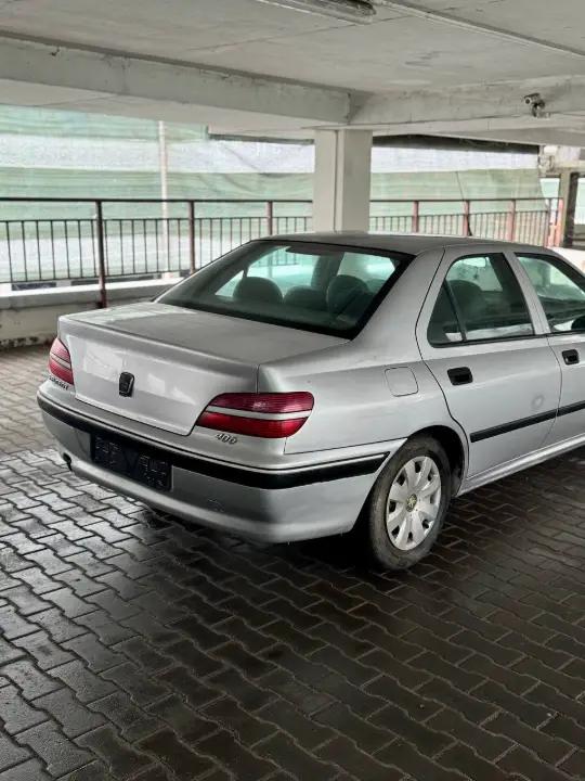 Peugeot 406