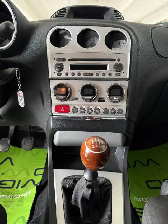 Alfa Romeo 156 932
