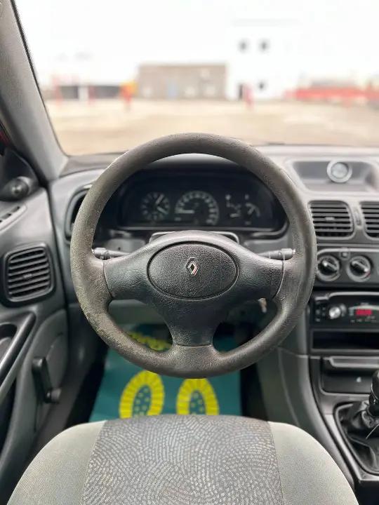 RENAULT LAGUNA