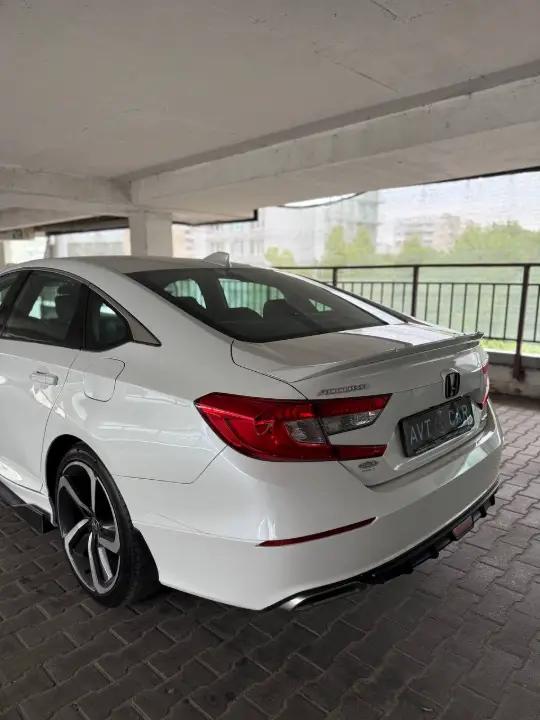 Honda Accord X