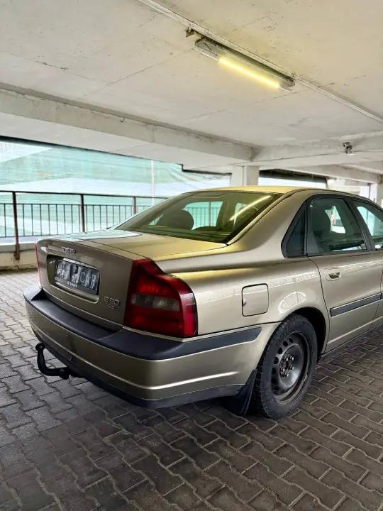 VOLVO S80