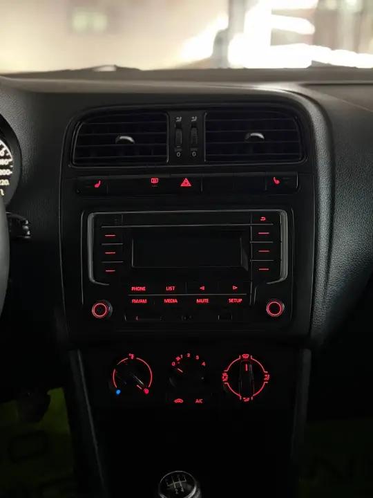 Volkswagen Polo Sedan