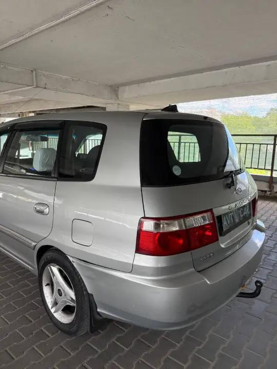 Kia Carens