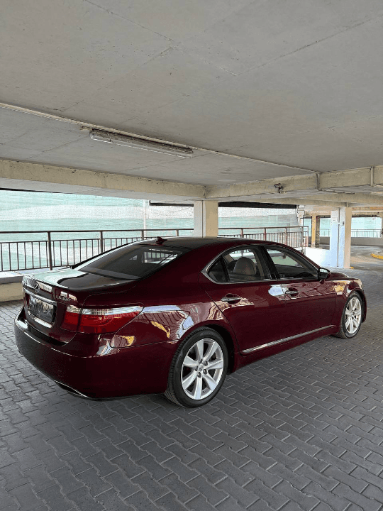 Lexus LS