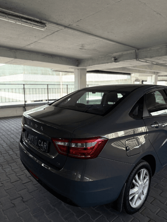 LADA VESTA
