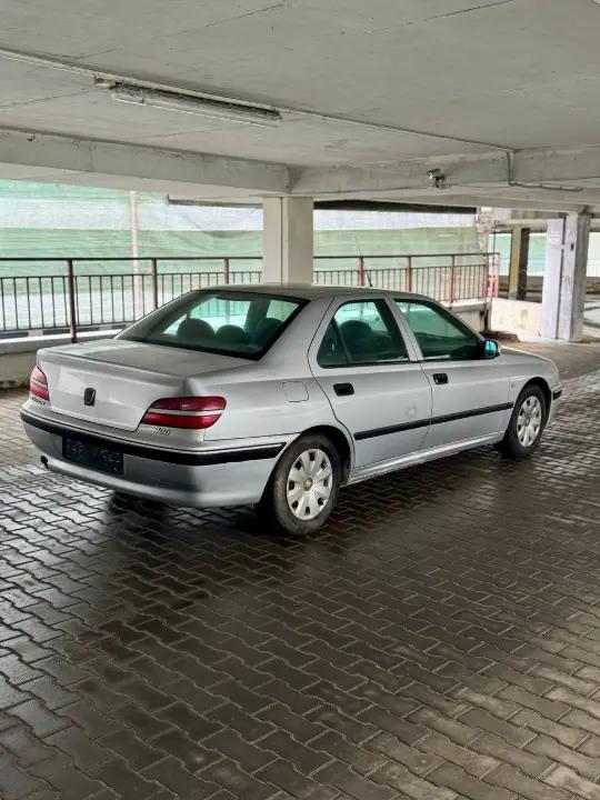 Peugeot 406