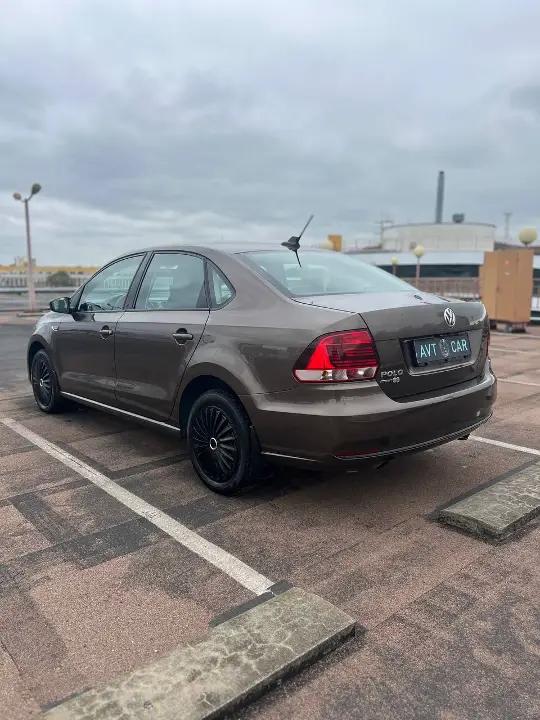 Volkswagen Polo Sedan