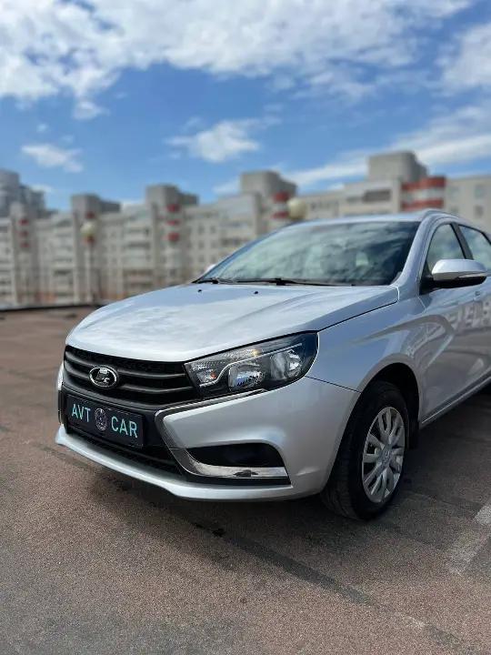 Lada Vesta.