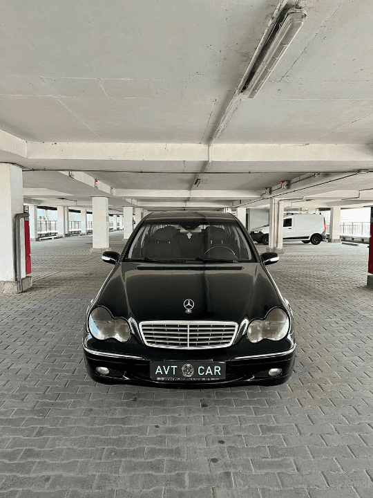 Mercedes-Benz C220