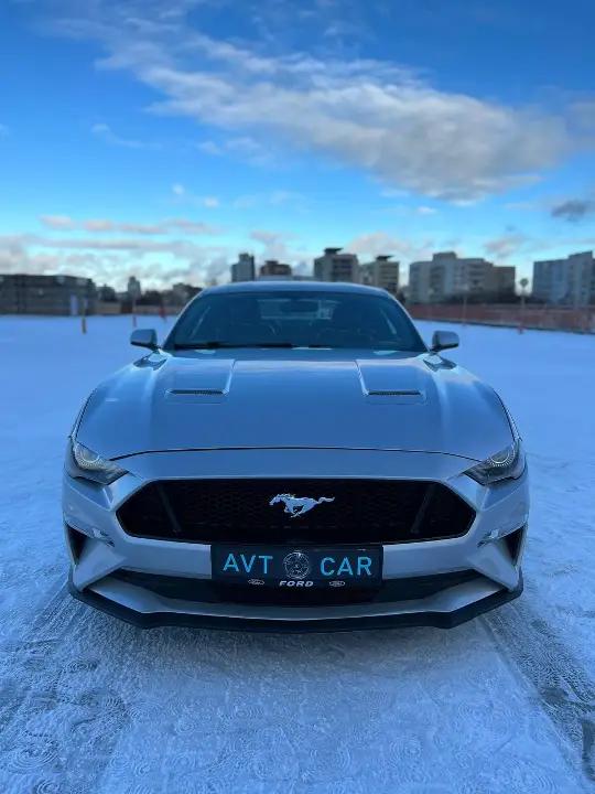 FORD MUSTANG