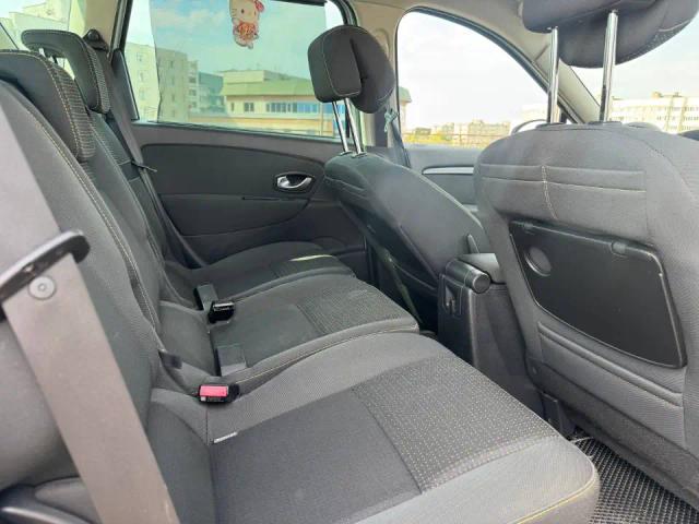 RENAULT MEGANE SCENIC