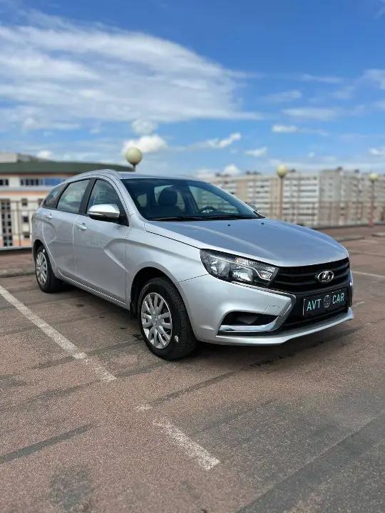 Lada Vesta.