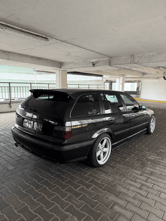 BMW E36 318I