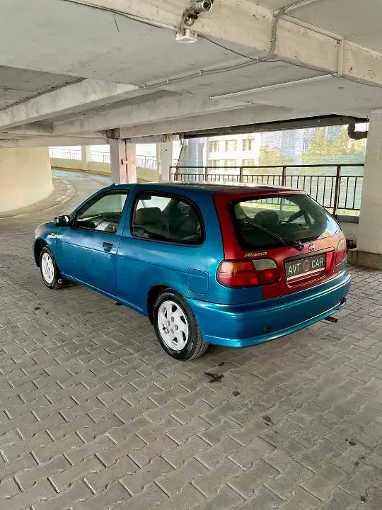 Nissan Almera