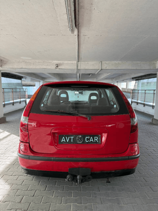 Nissan Almera Tino