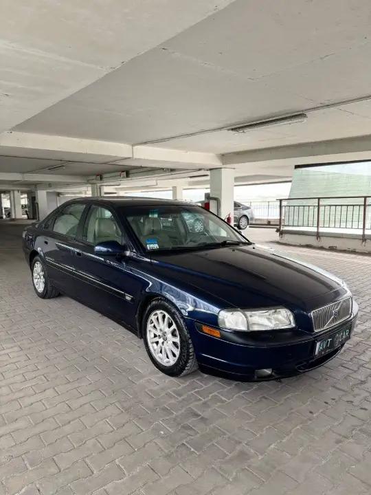 Volvo S80 