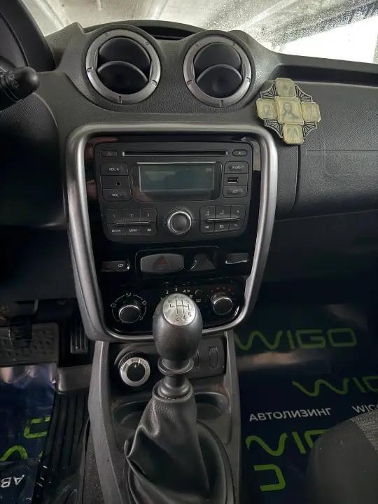 RENAULT DUSTER 