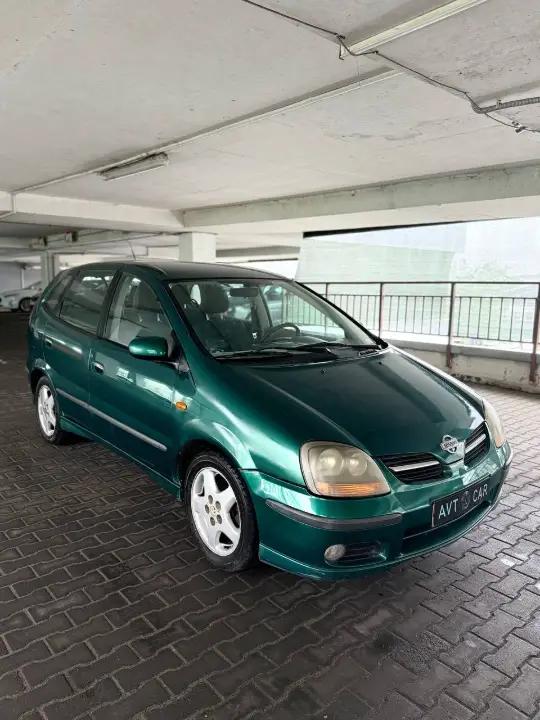 Nissan Almera Tino