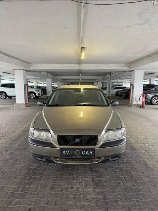 VOLVO S80