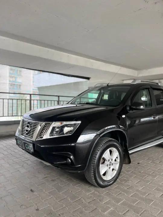 NISSAN TERRANO