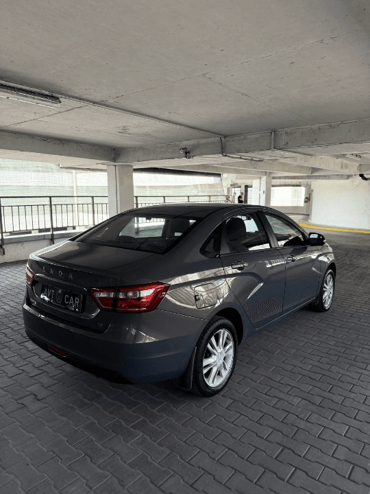 LADA VESTA