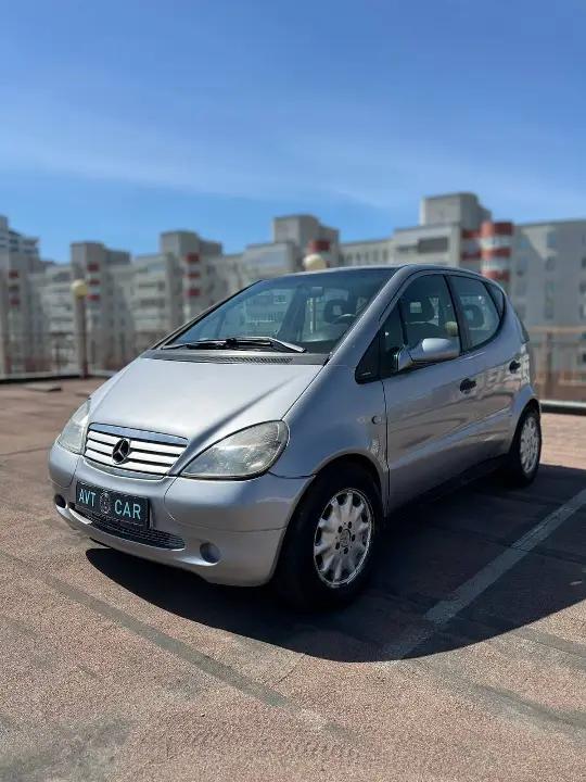 Mercedes-Benz A160