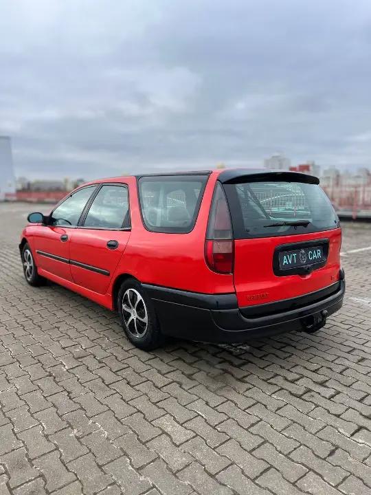 RENAULT LAGUNA