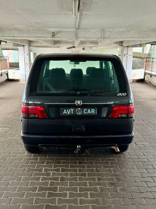 Peugeot 806