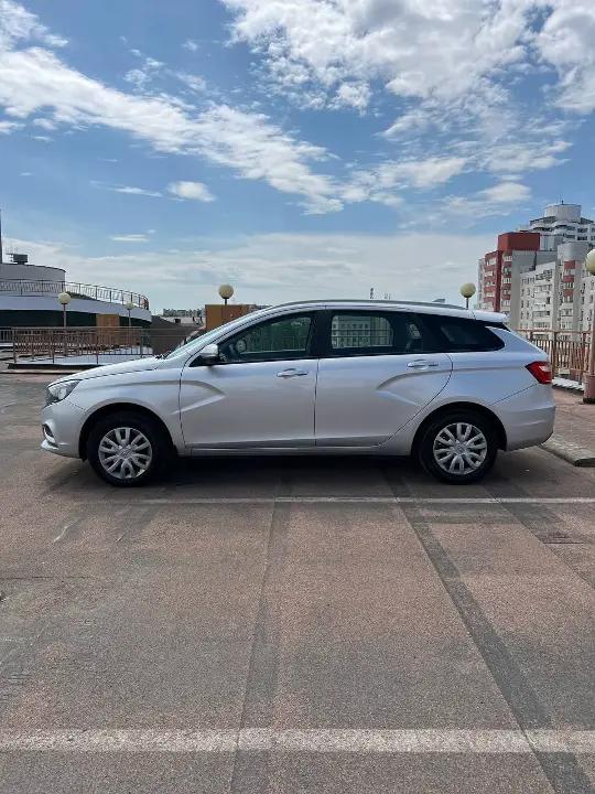 Lada Vesta.