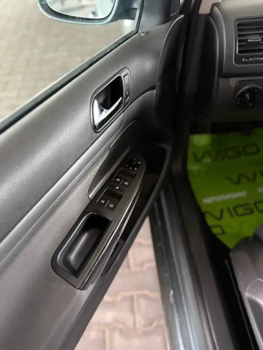 Volkswagen jetta V