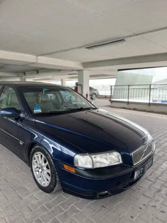 Volvo S80 
