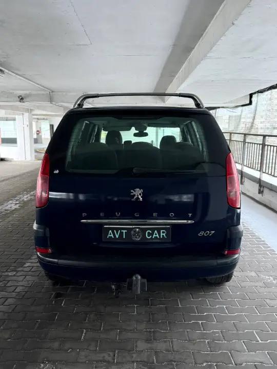 Peugeot 807
