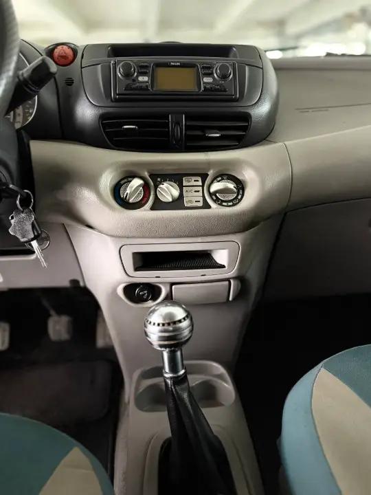 Nissan Almera Tino