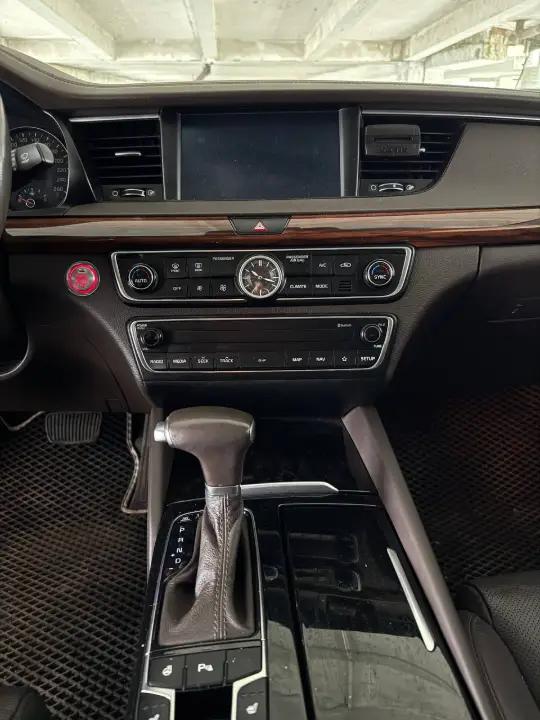 Kia K 7