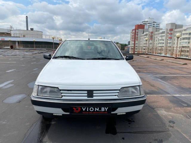 PEUGEOT 405