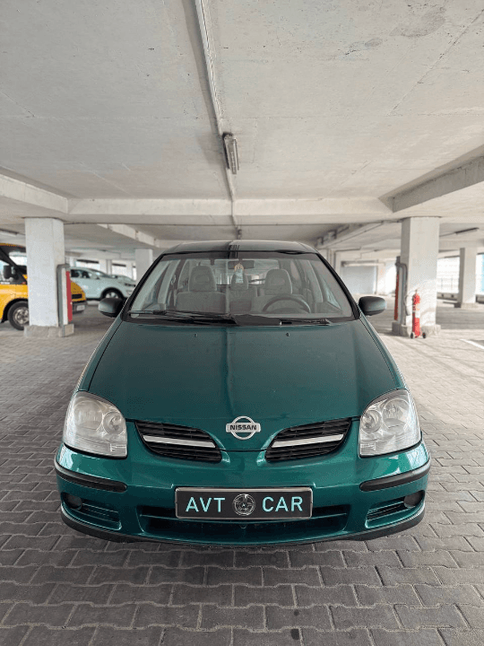 Nissan Almera Tino