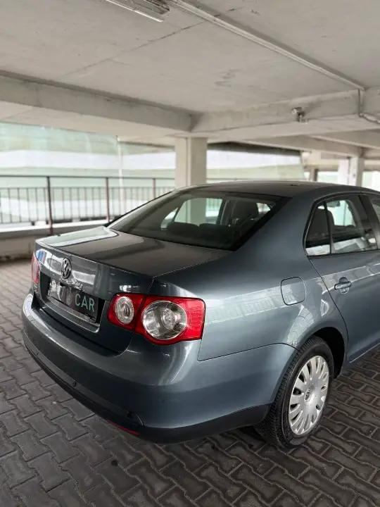 Volkswagen jetta V