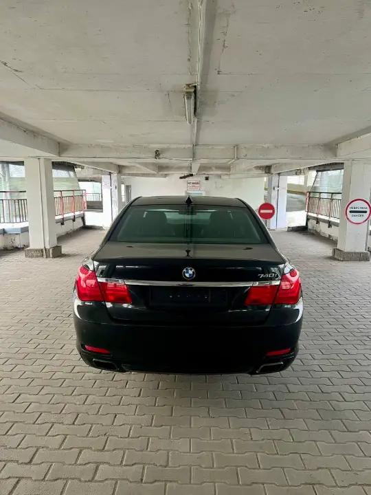 BMW 740I
